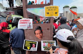 Massa Demo di DPR: Reformasi Dihabisi, Darurat Indonesiaku, Darurat Demokrasiku