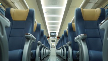 KAI Catat 330.088 Wisman Naik Kereta Api Januari-Juli 2024
