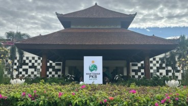 Demo Tolak Muktamar PKB Ricuh, Massa Saling Dorong dengan Polisi