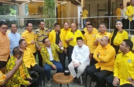 Tak Mau Kalah dengan Anies, Ridwan Kamil Sambangi Kantor DPD Golkar Jakarta