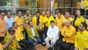 Tak Mau Kalah dengan Anies, Ridwan Kamil Sambangi Kantor DPD Golkar Jakarta