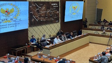 Jelang Pendaftaran Calon Kepala Daerah, DPR Bahas 3 PKPU dan 3 Perbawaslu