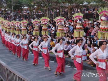 Perputaran Uang Festival Tiga Hari di Tanah Lot Mencapai Rp300 Juta