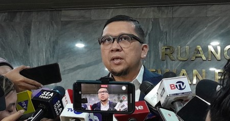 Politisi Golkar Ahmad Doli Kurnia saat ditemui di Gedung DPR, Senayan, Jakarta, Senin (26/8/2024). JIBI/Dany Saputra
