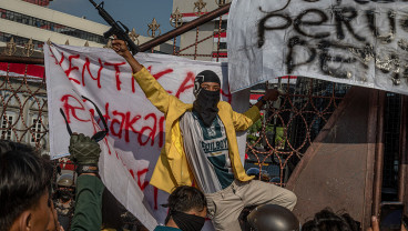 Unjuk Rasa Gerakan Rakyat Jawa Tengah Menggugat di Semarang