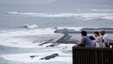 Topan Shanshan Terjang Jepang, Puluhan Orang Terluka