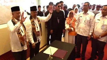 Pilgub Jabar 2024: Diusung PKS, Nasdem dan PPP, Ahmad Syaikhu-Ilham Habibie Tiba Mendaftar di KPU