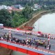 Tingkatkan Mobilitas, Jokowi Resmikan Proyek Infrastruktur Jalan dan Jembatan di Jabar