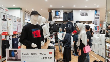 Uniqlo Luncurkan Koleksi Spesial Kaws dan Warhol