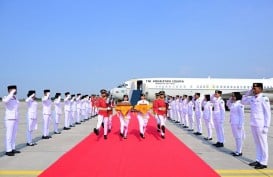 Istana: Kirab Duplikat Bendera dan Naskah Proklamasi dari Monas ke IKN Bakal Jadi Tradisi