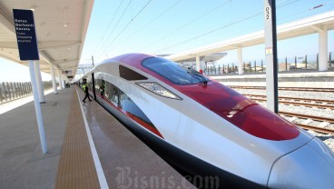 KAI-CRRC China Sepakat Kerja Sama Pengadaan KRL hingga Kereta Cepat