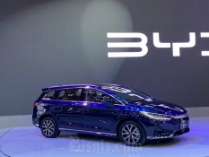 BYD Ekspansi ke Wilayah Timur, Buka Showroom di Makassar