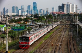 Erick Thohir Buka Suara Soal Wacana Subsidi Tarif KRL Berbasis NIK