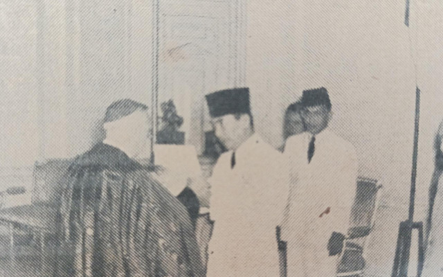 Pesan Paus untuk Sukarno Lewat Jonge d'Ardoye, Pengakuan Takhta Suci Vatikan untuk Kedaulatan RI