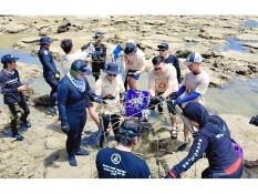 PNM Peduli Tanam Ribuan Pohon Mangrove dan Terumbu Karang di Kalimantan