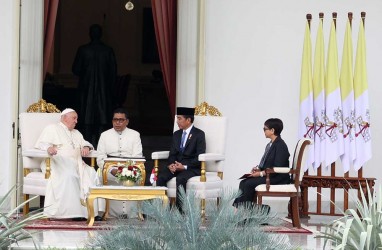 Paus Kagumi Pembukaan UUD 1945: Dua Kali Rujuk Nama Allah dan Keadilan Sosial