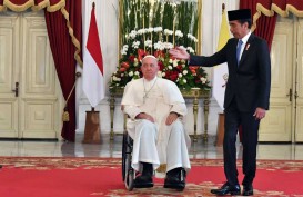 Pidato Lengkap Paus Fransiskus saat Bertemu Presiden Jokowi di Istana Negara