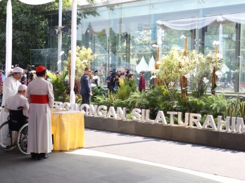 Pesan Simbolis Paus Fransiskus di Balik Terowongan Silaturahim