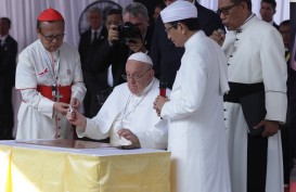 Paus Fransiskus Puji Deklarasi Istiqlal, Soroti Eksploitasi Agama dan Krisis Lingkungan