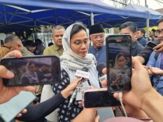 Faisal Basri Meninggal, Menkeu Sri Mulyani Menangis Tersedu