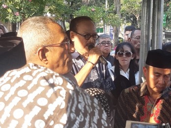 Eros Djarot dan 2 Menteri Kabinet Jokowi Hadir di Pemakaman Faisal Basri