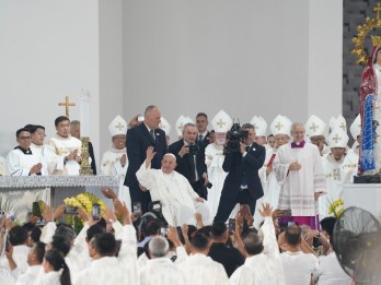 Momen Haru Paus Fransiskus Minta Umat Ikuti Jejak Santa Teresa Asal Kalkuta