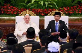 Jokowi: Paus Fransiskus Kaget Orang Indonesia Punya Anak Banyak