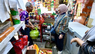 Dirut Pertamina Turun Gunung Cek Stok Elpiji 3 Kg di Surakarta