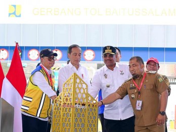 Resmikan 4 Ruas, Jokowi Targetkan Tol Trans Sumatra Bisa Tersambung 1.100 Km Tahun ini