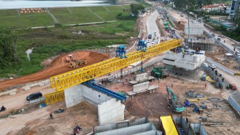 Proyek Flyover Sei Ladi Masuki Tahap Pemasangan Balok Penyangga Utama