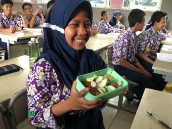 Respons DPR Soal Wacana Susu Ikan di Menu Makan Siang Bergizi Gratis Prabowo