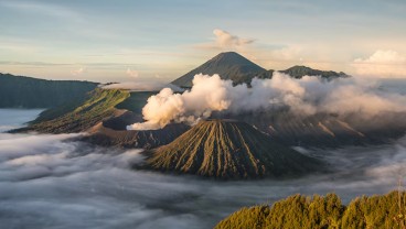 7 Gunung Tertinggi di Indonesia disetiap Pulau Tanah Air