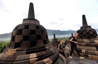 Mengenal Pengertian Chattra yang Pemasangannya Ditunda di Candi Borobudur