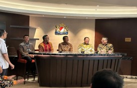 Momen Anindya Bakrie dan Menkumham Tertawa Lepas di Acara Kadin Munaslub Jakarta