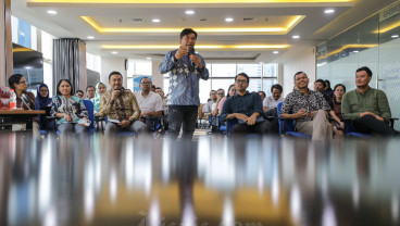 Presdir Adira Finance Dewa Made Susila Berbagi Pengalaman Dalam Mempimpin Sebuah Perusahaan