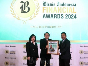 Staf Ahli Kemenkeu Jabarkan Arah Ekonomi Global di Bisnis Indonesia Financial Awards (BIFA) 2024