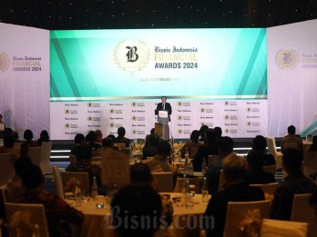 Bos Adira Finance (ADMF) Diganjar Best CEO dalam BIFA 2024, Cek Daftar Lengkap Pemenangnya