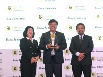 BIFA 2024: Direktur Utama Adira Finance (ADMF) Raih Best CEO Multifinance