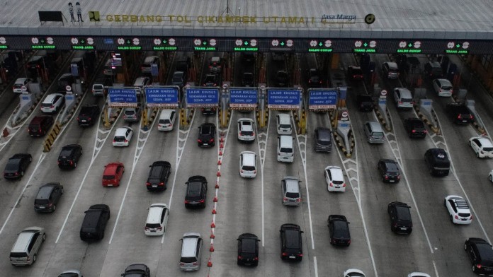 Historia Bisnis: Batu Sandungan Proyek Tol Keluarga Cendana dan Pendiri Grup Salim Cs