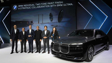 BMW Indonesia Hadirkan BMW i5 Touring