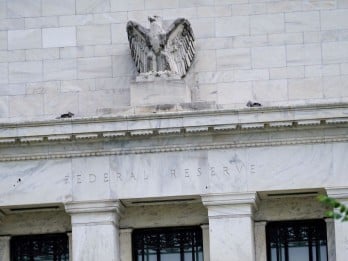 The Fed Diramal Lebih Agresif Turunkan Suku Bunga di Sisa Tahun Ini