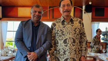Bos AirAsia Tony Fernandez Sebut Luhut Menteri Terhebat