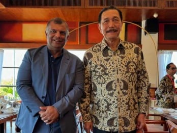 Bos AirAsia Tony Fernandez Sebut Luhut Menteri Terhebat