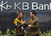 Vanguard dan BlackRock Beda Arah dengan Direksi di Saham KB Bank (BBKP)