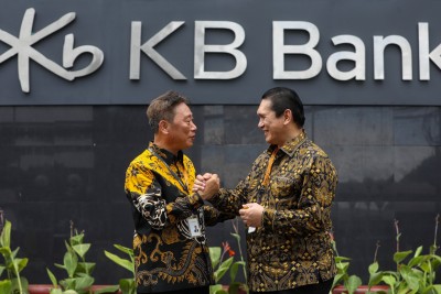 Vanguard dan BlackRock Beda Arah dengan Direksi di Saham KB Bank (BBKP)