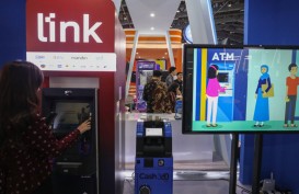 Transaksi Digital Meningkat Tajam, Penggunaan Kartu ATM Menurun pada Agustus 2024