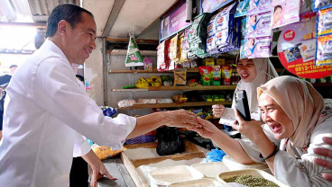 Presiden Joko Widodo Cek Harga Kebutuhan Pokok