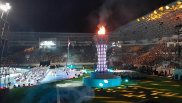 Belasan Ribu Penonton Saksikan Penutupan PON XXI di Stadion Utama Sumut