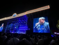 Momen SBY Konser di Pestapora, Nyanyikan Pelangi di Matamu dan Yellow