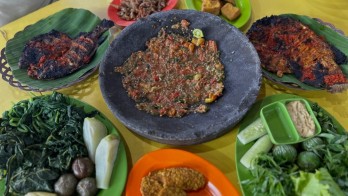 Jelajah Pelabuhan 2024: Mencicipi Keunikan Nyeruit, Budaya Khas Lampung di Sambal Seruit Buk Lin